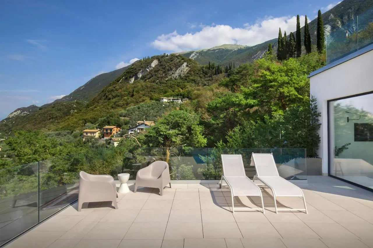 Апартаменты Residenza Dimora Privata With Pool Мальчезине 0*,