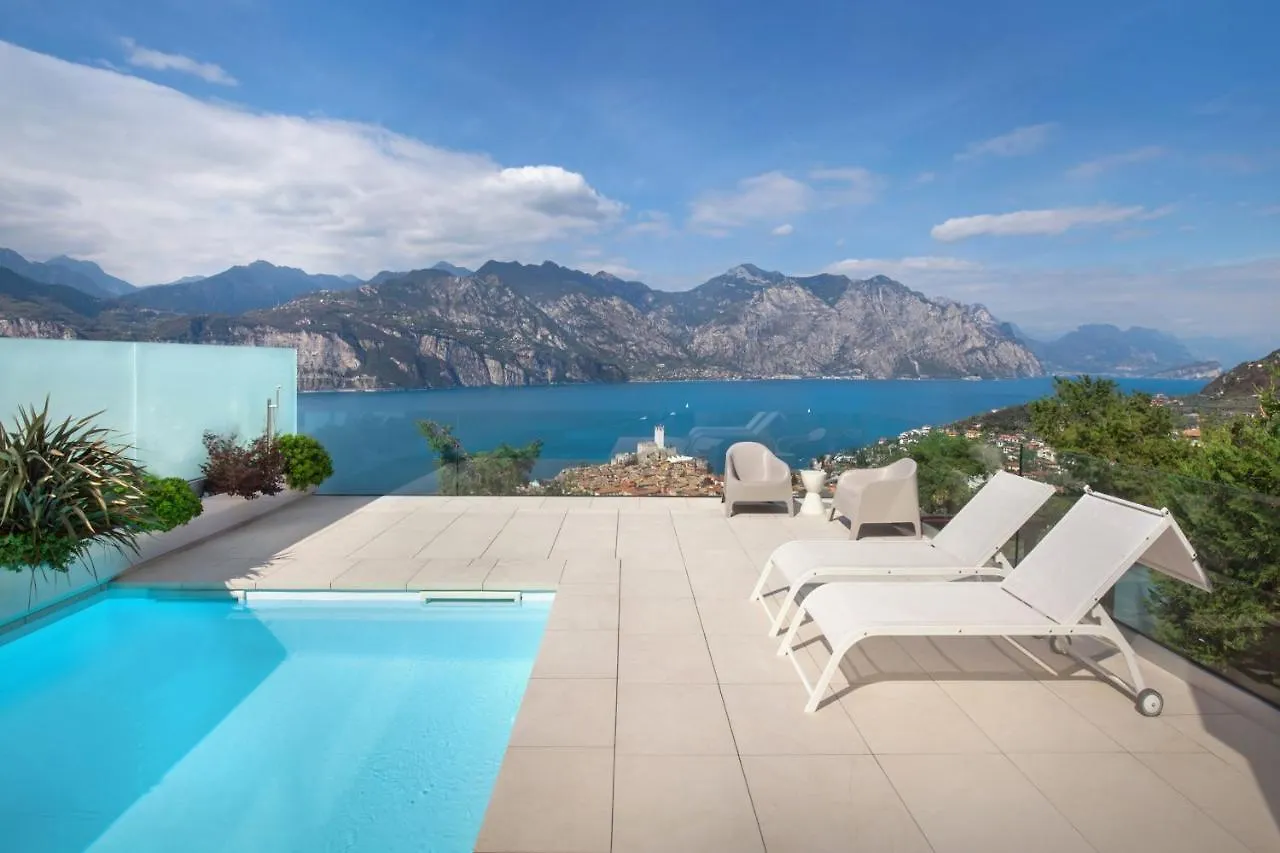 Апартаменты Residenza Dimora Privata With Pool Мальчезине