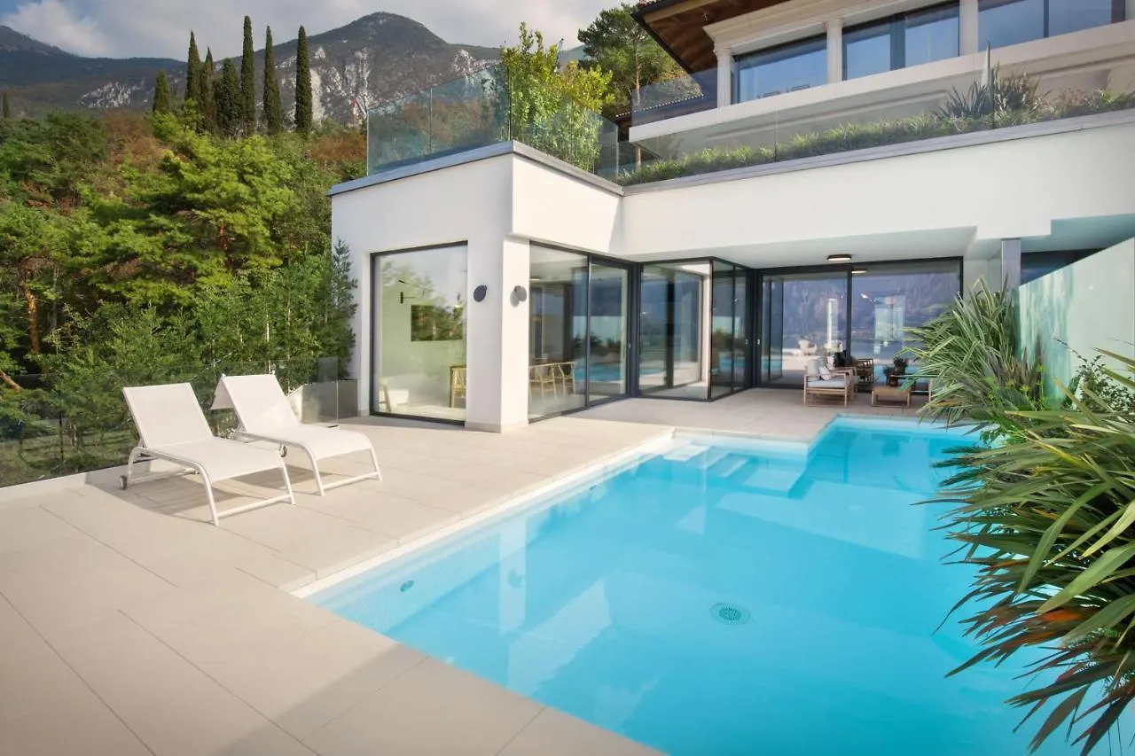 Апартаменты Residenza Dimora Privata With Pool Мальчезине